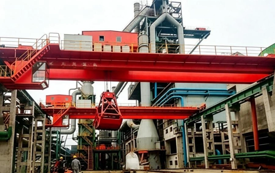 Outdoor Overhead Traveling Crane.webp